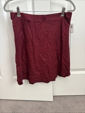 Old Navy Burgundy A-Line Skirt